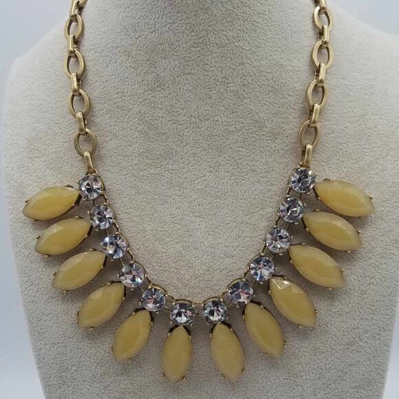 J Crew Chunky Beige Marquee shape stones Round Clear Crystal Statement  Necklace - Picture 1 of 9
